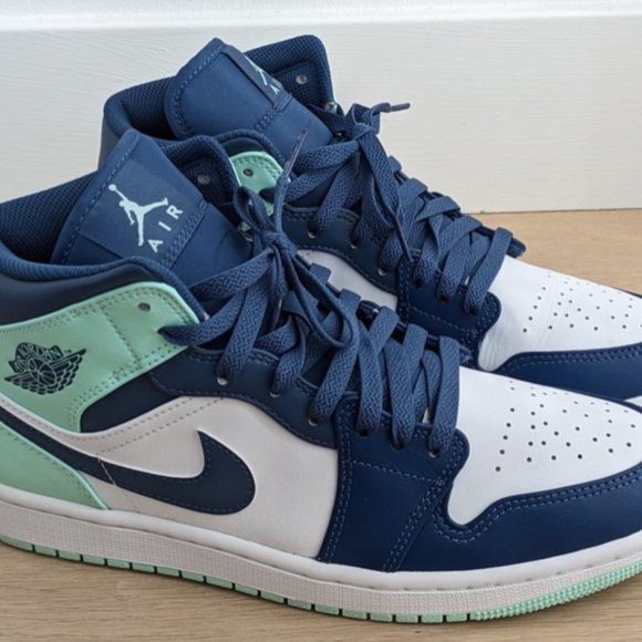 Nike Jordan 1 Navy Blue - Picture 7 of 16